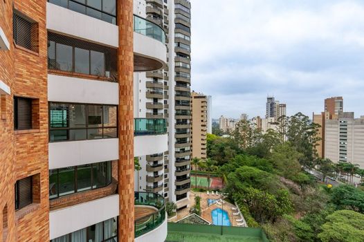 Foto 6 do(a) Apartamento de 4 quartos à venda em Vila Suzana, São Paulo