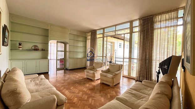 Foto 4 do(a) Casa de 7 quartos à venda em Cidade Jardim, Belo Horizonte