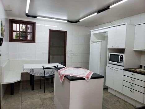 Foto 7 do(a) Casa de 4 quartos à venda em Jardim Nova Londrina, Londrina