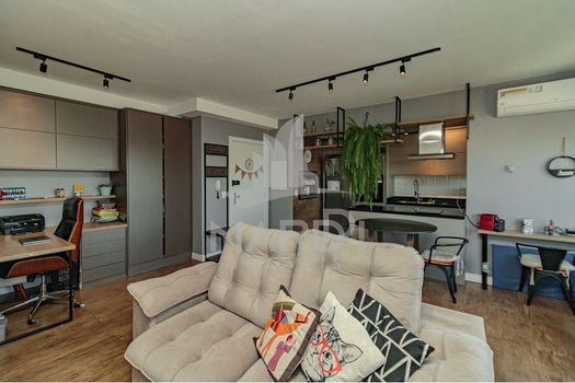 Foto 1 do(a) Apartamento de 2 quartos à venda em Navegantes, Porto Alegre