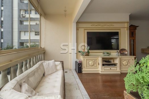 Foto 3 do(a) Apartamento de 4 quartos à venda em Jardim das Bandeiras, São Paulo