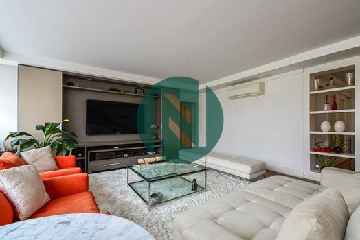 Foto 2 do(a) Apartamento de 3 quartos à venda em Jardim Europa, São Paulo