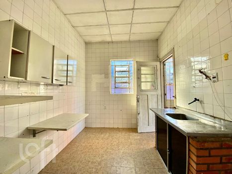 Foto 10 do(a) Casa de 3 quartos à venda em Petrópolis, Porto Alegre
