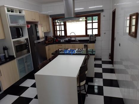 Foto 8 do(a) Casa em Condomínio de 4 quartos à venda em São Fernando Residência, Barueri