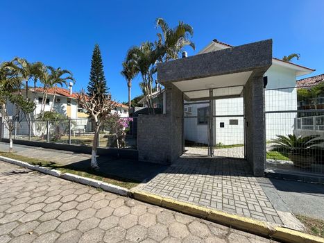 Foto 46 do(a) Apartamento de 3 quartos à venda em Canasvieiras, Florianópolis