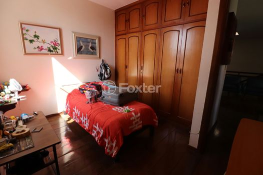 Foto 30 do(a) Casa de 5 quartos à venda em Jardim da Glória, São Paulo