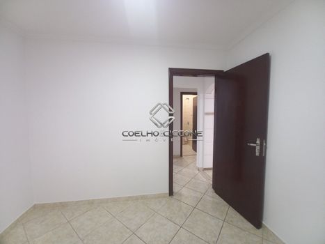 Foto 10 do(a) Casa de 3 quartos à venda em Santa Maria, São Caetano do Sul