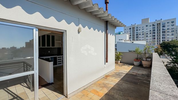 Foto 35 do(a) Cobertura de 3 quartos à venda em Passo da Areia, Porto Alegre