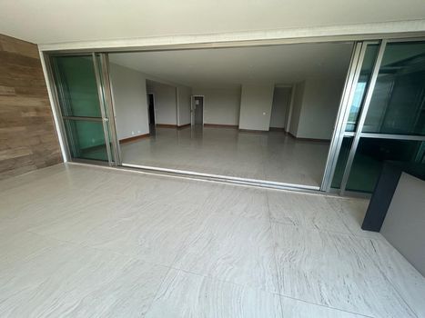 Foto 8 do(a) Apartamento de 4 quartos à venda em Barra da Tijuca, Rio de Janeiro