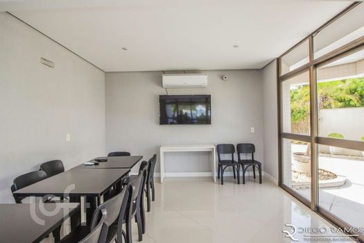 Foto 8 do(a) Apartamento de 3 quartos à venda em Vila Jardim, Porto Alegre