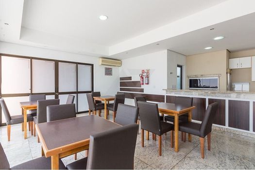 Foto 50 do(a) Apartamento de 3 quartos à venda em Jardim Lindóia, Porto Alegre