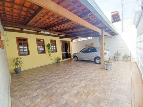 Foto 1 do(a) Casa de 3 quartos à venda em Jardim Riacho das Pedras, Contagem