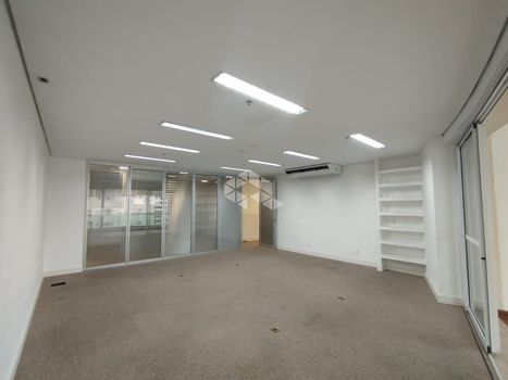 Foto 1 do(a) Sala / Conjunto Comercial false à venda em Cerqueira César, São Paulo