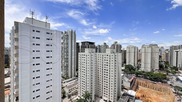 Foto 4 do(a) Flat de 1 quartos à venda em Moema, São Paulo