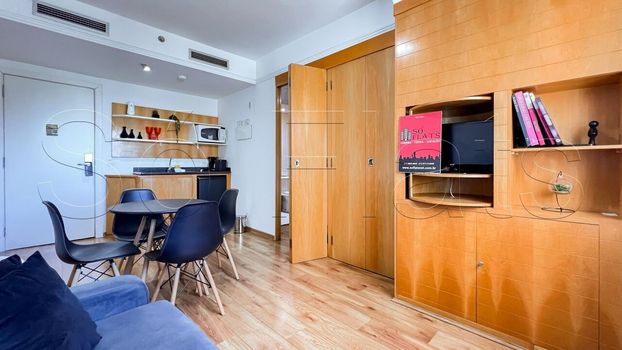 Foto 2 do(a) Flat de 1 quartos à venda em Moema, São Paulo