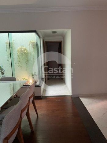 Foto 4 do(a) Casa de 3 quartos à venda em Vila Zelina, São Paulo