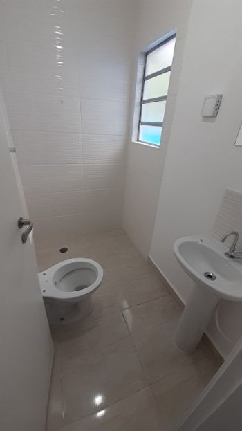 Foto 6 do(a) Casa de 2 quartos à venda em Jardim Itália, São Paulo