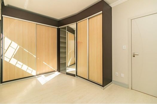 Foto 10 do(a) Apartamento de 3 quartos à venda em Jardim Lindóia, Porto Alegre