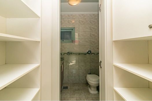 Foto 18 do(a) Apartamento de 3 quartos à venda em Jardim Lindóia, Porto Alegre