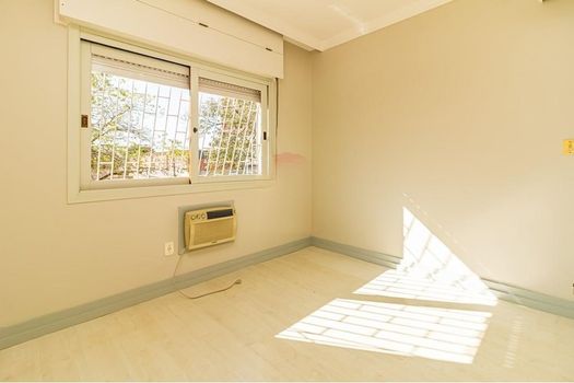 Foto 15 do(a) Apartamento de 3 quartos à venda em Jardim Lindóia, Porto Alegre