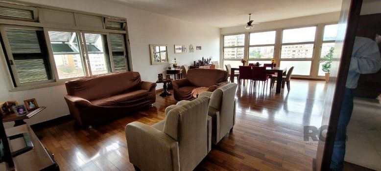 Foto 2 do(a) Flat de 3 quartos à venda em Farroupilha, Porto Alegre