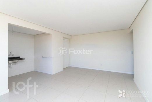 Foto 2 do(a) Apartamento de 2 quartos à venda em Cavalhada, Porto Alegre