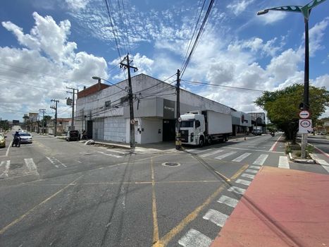 Foto 3 do(a) Sala / Conjunto Comercial false à venda em Vila União, Fortaleza