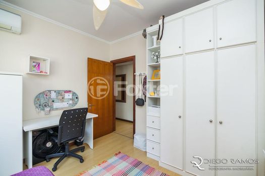Foto 12 do(a) Apartamento de 3 quartos à venda em Petrópolis, Porto Alegre
