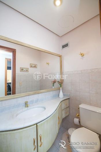 Foto 16 do(a) Apartamento de 3 quartos à venda em Petrópolis, Porto Alegre