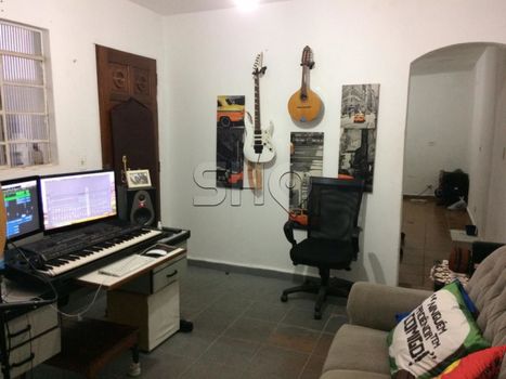 Foto 1 do(a) Casa de 3 quartos à venda em Jardim Guarau, São Paulo