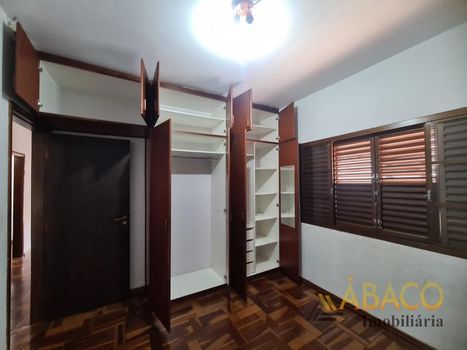 Foto 7 do(a) Casa de 3 quartos à venda em Jardim Brasil, São Carlos