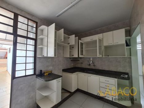 Foto 4 do(a) Casa de 3 quartos à venda em Jardim Brasil, São Carlos