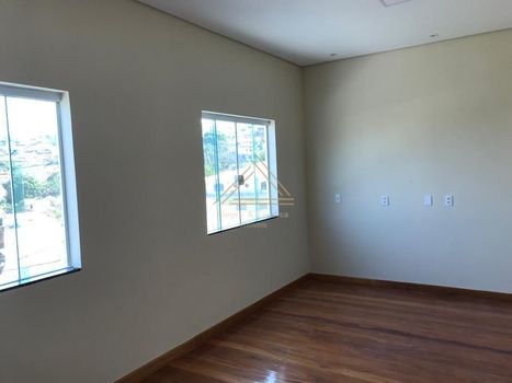 Foto 10 do(a) Casa de 2 quartos à venda em Três Bicas, Varginha