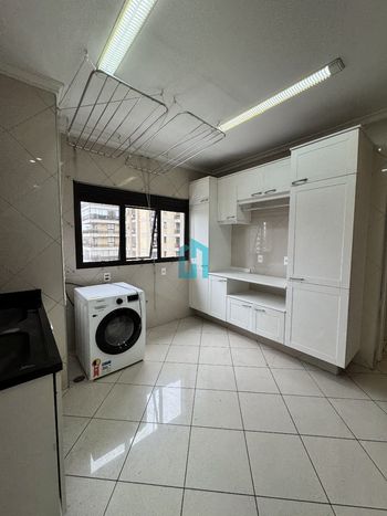 Foto 33 do(a) Apartamento de 6 quartos para alugar em Moema, São Paulo