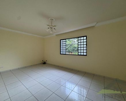 Foto 30 do(a) Casa de 4 quartos à venda em Vila Emília, Maringá
