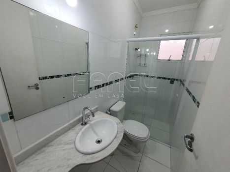 Foto 16 do(a) Casa de 3 quartos para alugar em Jardim Ester Yolanda, São Paulo