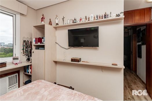 Foto 50 do(a) Cobertura de 3 quartos à venda em Passo da Areia, Porto Alegre