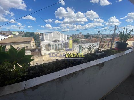 Foto 13 do(a) Apartamento de 4 quartos à venda em Alto Maron, Vitória da Conquista