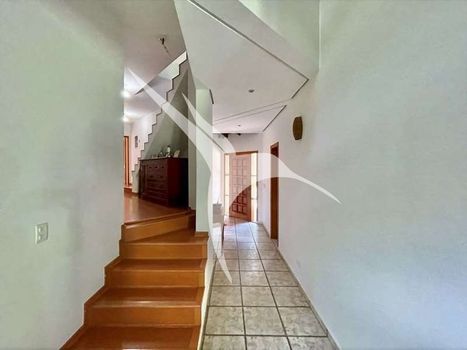 Foto 5 do(a) Casa de 4 quartos à venda em Chácara dos Junqueiras, Carapicuíba