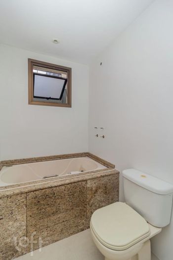 Foto 24 do(a) Apartamento de 3 quartos à venda em Boa Vista, Porto Alegre