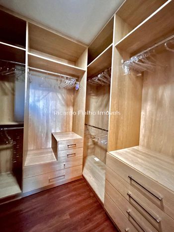 Foto 13 do(a) Cobertura de 3 quartos à venda em Praia da Costa, Vila Velha