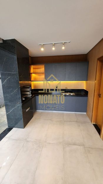 Foto 7 do(a) Casa de 4 quartos à venda em Residencial Parqville Jacarandá, Aparecida de Goiânia