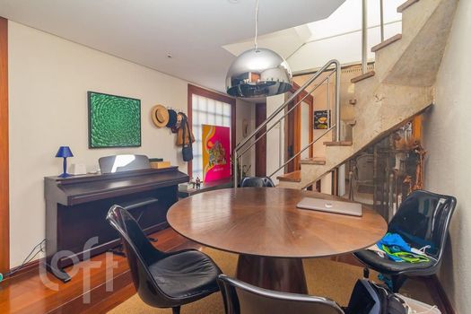 Foto 6 do(a) Apartamento de 2 quartos à venda em Moinhos de Vento, Porto Alegre