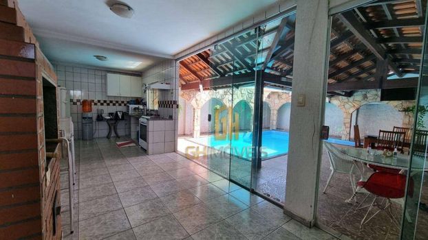 Foto 4 do(a) Casa em Condomínio de 4 quartos à venda em Loteamento Celina Park, Goiânia