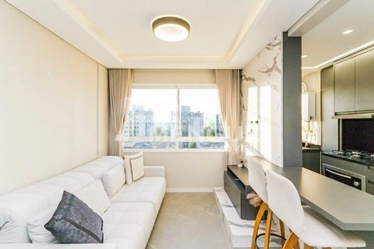 Foto 2 do(a) Apartamento de 3 quartos à venda em Passo da Areia, Porto Alegre
