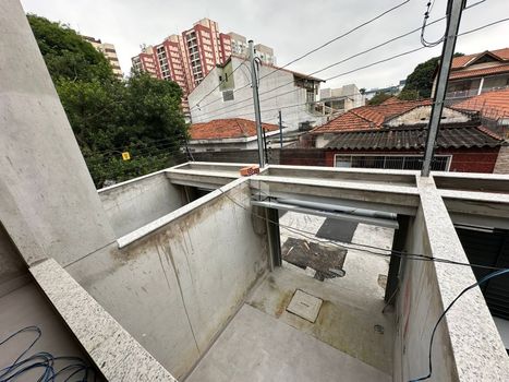 Foto 24 do(a) Casa de 3 quartos à venda em Vila Santana, São Paulo