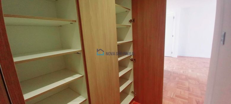 Foto 18 do(a) Apartamento de 3 quartos à venda em Vila Nova Conceição, São Paulo