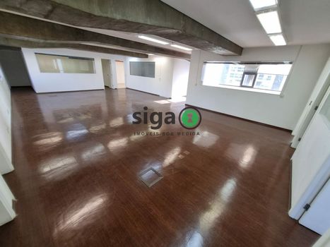 Foto 1 do(a) Edifício Inteiro false para alugar em Cidade Monções, São Paulo