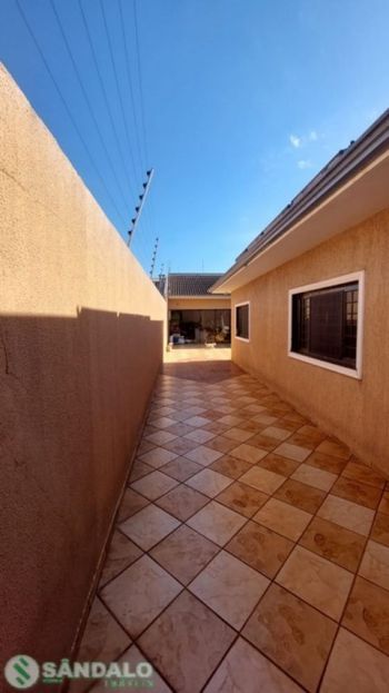Foto 5 do(a) Casa de 3 quartos à venda em Parque da Gávea, Maringá