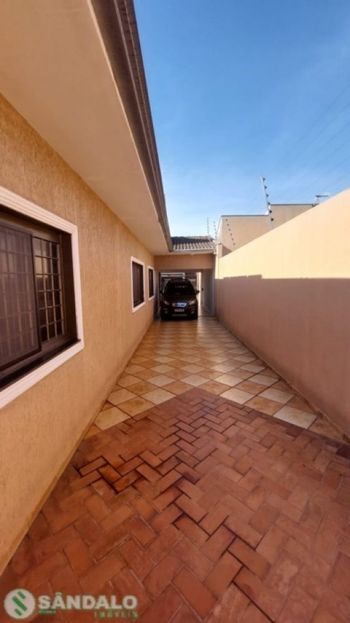 Foto 4 do(a) Casa de 3 quartos à venda em Parque da Gávea, Maringá